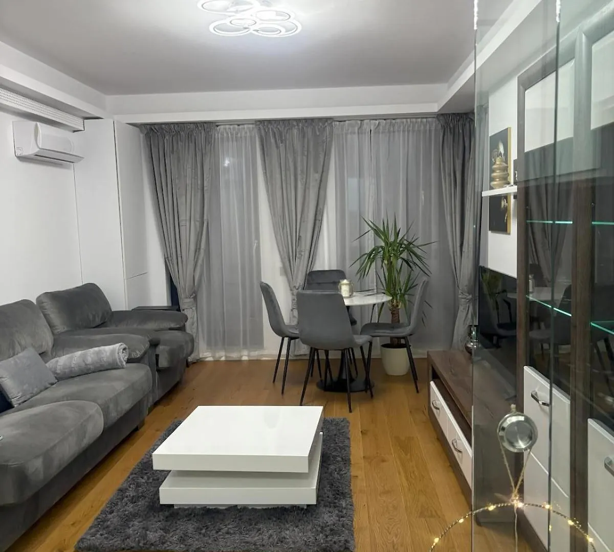 Apartment Lamar Parlament De Luxe Bucharest